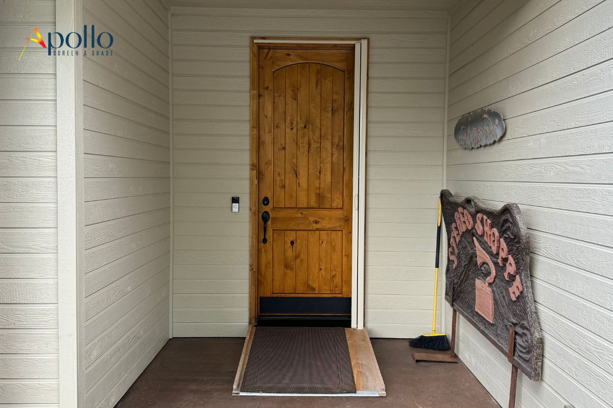 Retractable Door above Ramp_ Garden City_ID.jpg